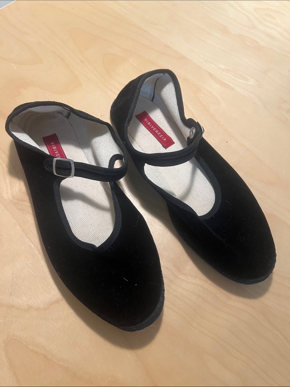 Vibi Venezia Velvet Mary Janes
